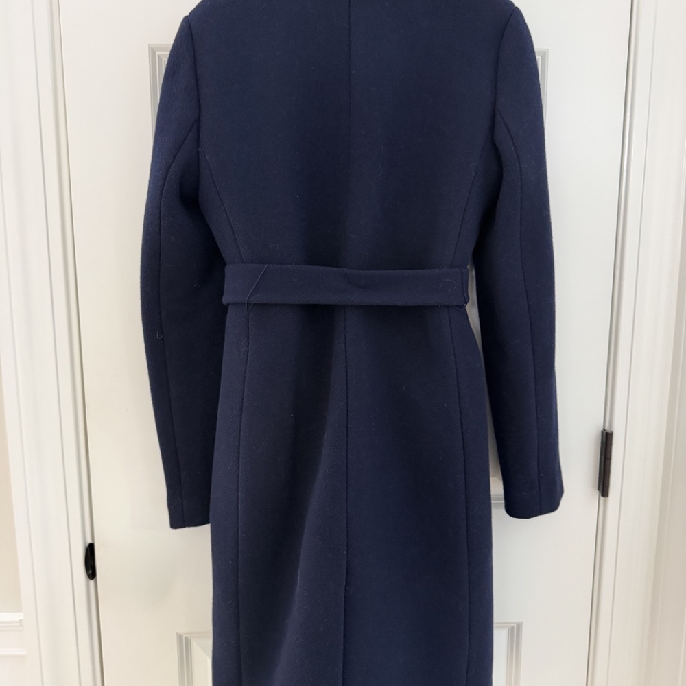 Sussex Style! J Crew Tipped Topcoat in Navy and White, Size 4 - Picture 3 of 5